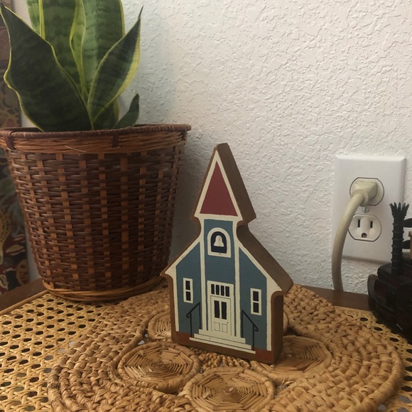 Primitive Wooden Church Wall Sitter/Plaque Vintage - Picture 3 of 11